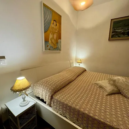 ゲストハウス L'affittacamere Nel Parco 