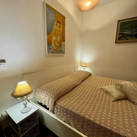 ゲストハウス L'affittacamere Nel Parco 