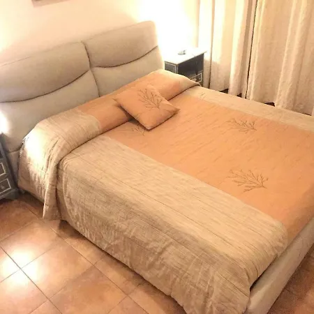 ゲストハウス L'affittacamere Nel Parco 